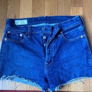 Gap cheeky short high rise dark wash denim raw hem